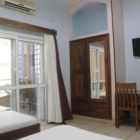 Central Hotel Antsiranana ภายนอก รูปภาพ