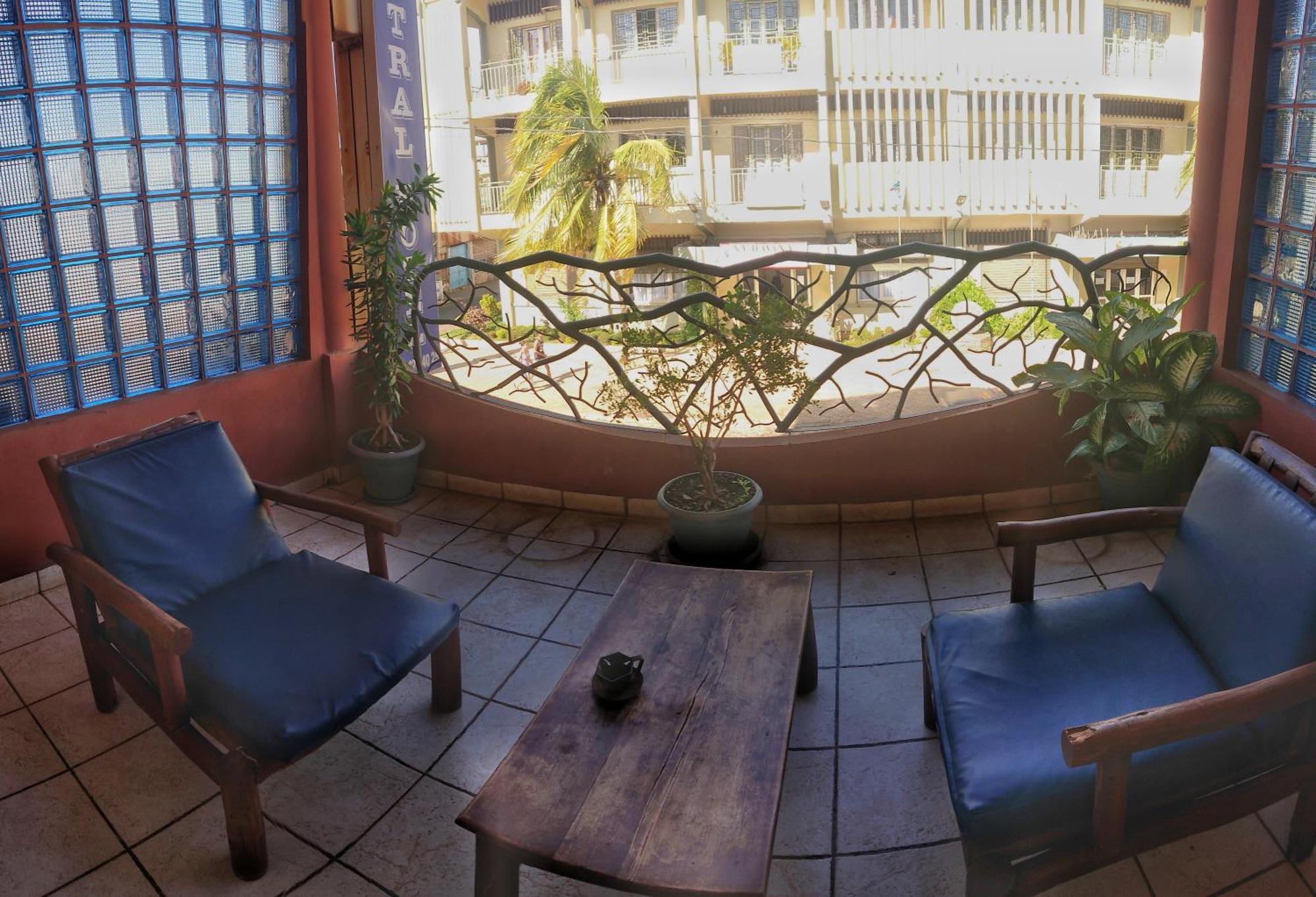 Central Hotel Antsiranana ภายนอก รูปภาพ